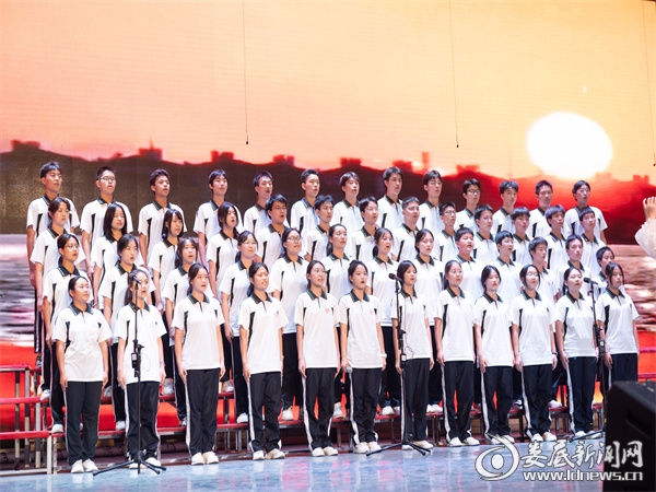 校园合唱比赛现场