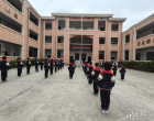 情系学子，衣暖童心