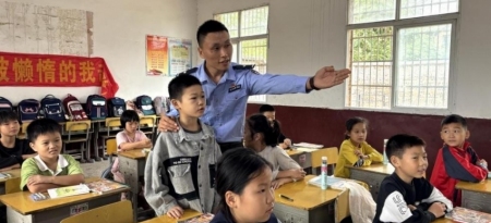 娄星区法院法治副校长“送法进校园”活动持续走实