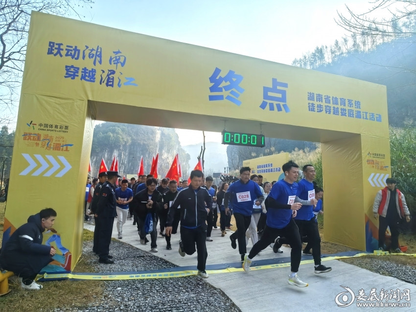 微信图片_20251218155726_3_1902