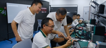 从“载梦”到“筑梦”：娄底高速的品牌进阶之路