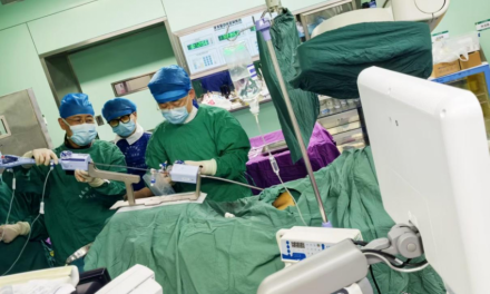 尖端医术勇破禁区 微创技术重启“心门”