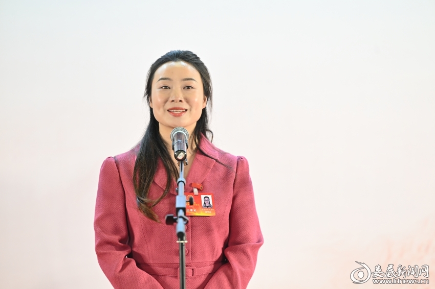 谢明亮代表 刘新山 摄