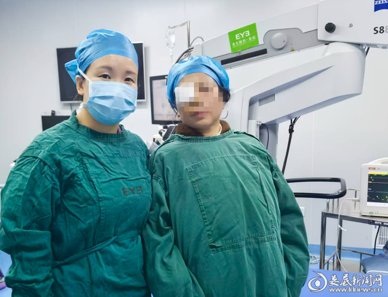 ▲娄底爱尔飞秒白内障手术助阿姨圆“无镜”梦想