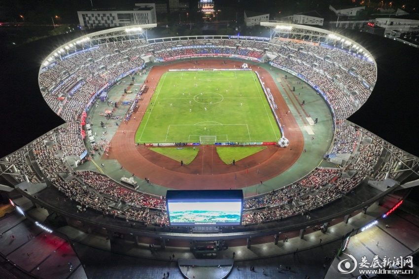 2025娄娄底市&ldquo;材料谷杯&rdquo;足球对抗赛冠军之夜1