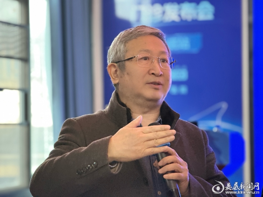 ▲林丁教授一对一现场答疑