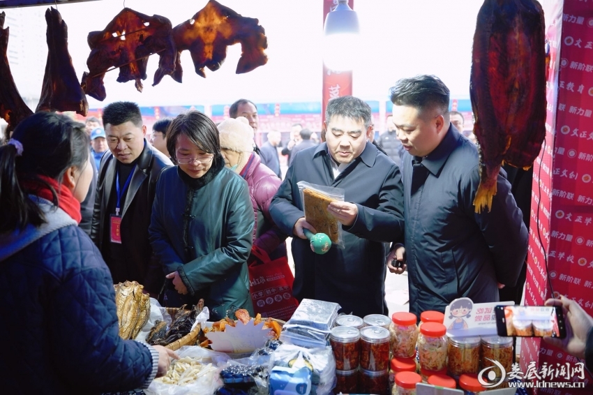 3c9a725dc324f842548d83e3f3a05c8b