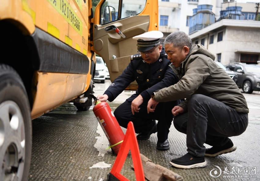 20260305083004_103_624