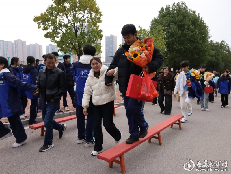 content_69b14a72385a9_compress1