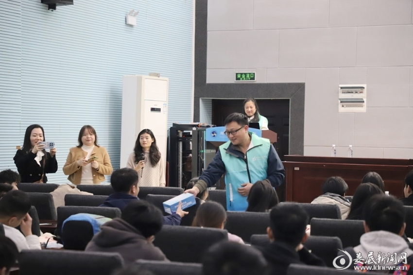 20260330170732_531_195