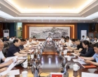 何朝晖主持召开娄底市社会安全稳定和信访工作调度会