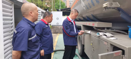 中国石化娄底石油分公司：开展危化品运输安全专项检查 筑牢油品配送防线