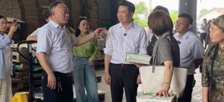 娄底市优质农产品推荐官创新“公益+产业+流量”助农模式