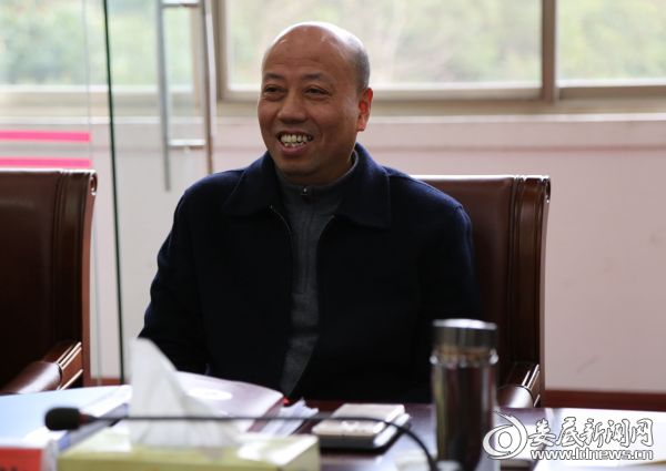 娄底市人大召开全市人大办公室工作座谈会) (陈明华讲话) 娄底新闻网