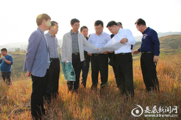 姜世星调研娄底新化机场建设拟按一级公路标准建设机场大道