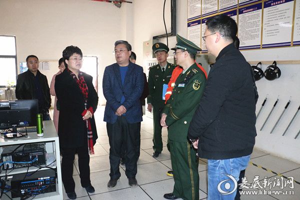 (涟源市委书记谢学龙率队开展春节前消防安全检查)