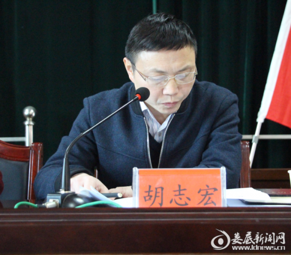 (炉观镇党委副书记,镇长胡志宏)