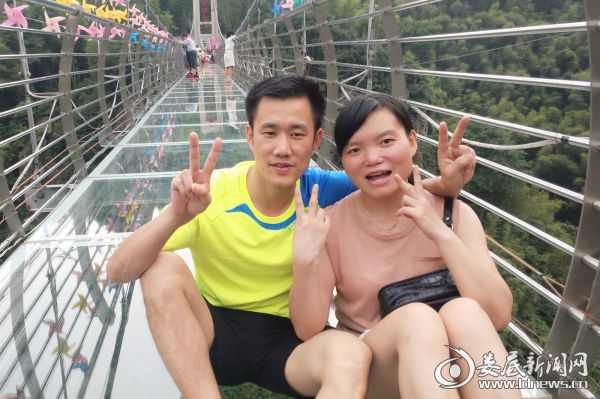 (夫妻俩日常照)