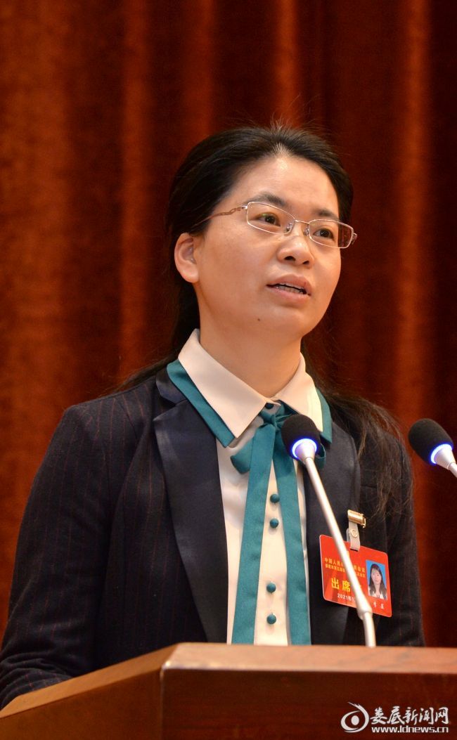 李芸委员注重家庭家教家风防范未成年人犯罪