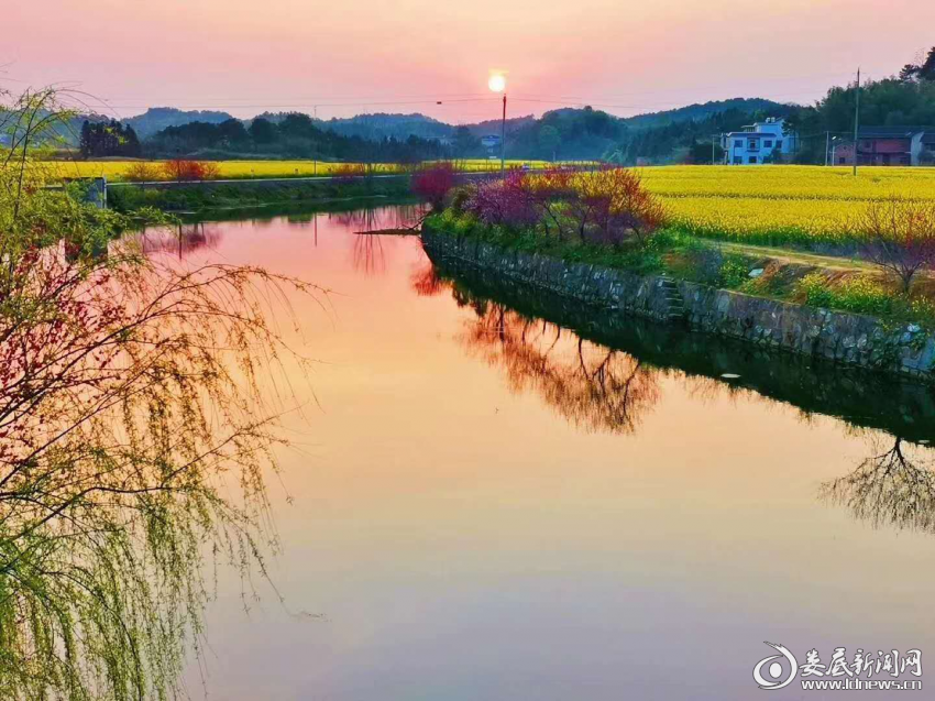 以乡风文明养护乡村振兴之路双峰县锁石镇新农村建设侧记
