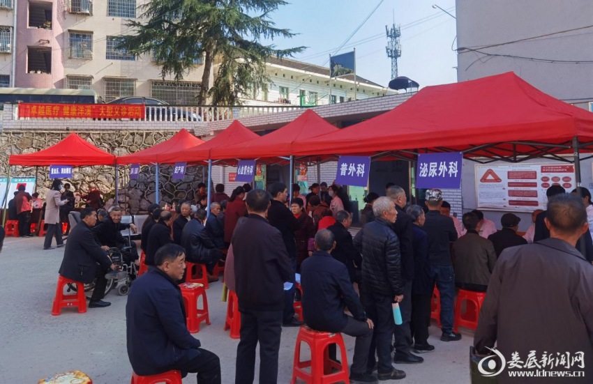 娄底市中心医院把医疗资源送到洋溪百姓家门口