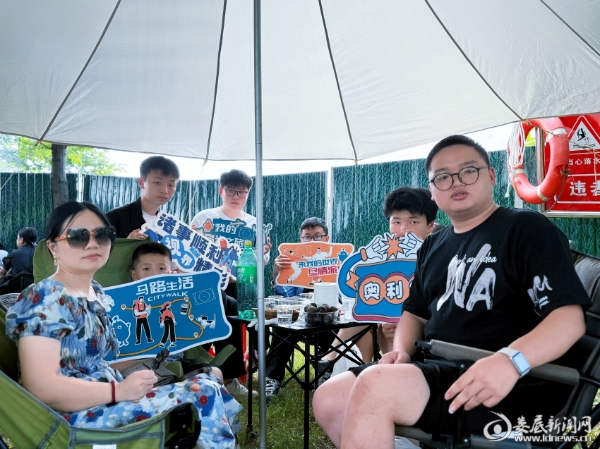 ▲分享自己的摘镜心路历程