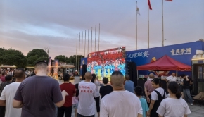 我们的足球我们的城⑧丨图说2026“湘超”娄底涟钢赛区的“广场风景线”
