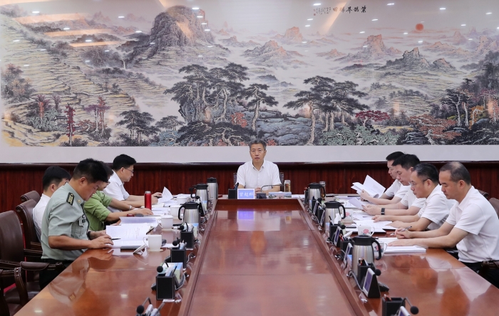 娄底市委常委会召开会议 曾超群主持