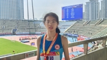 娄底三中学子李颖勇夺全国传统校田径联赛南部赛区女子U16组1500米冠军