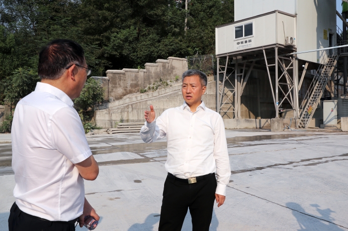 曾超群：层层压实责任 从严整改整治 确保生态环境质量持续改善