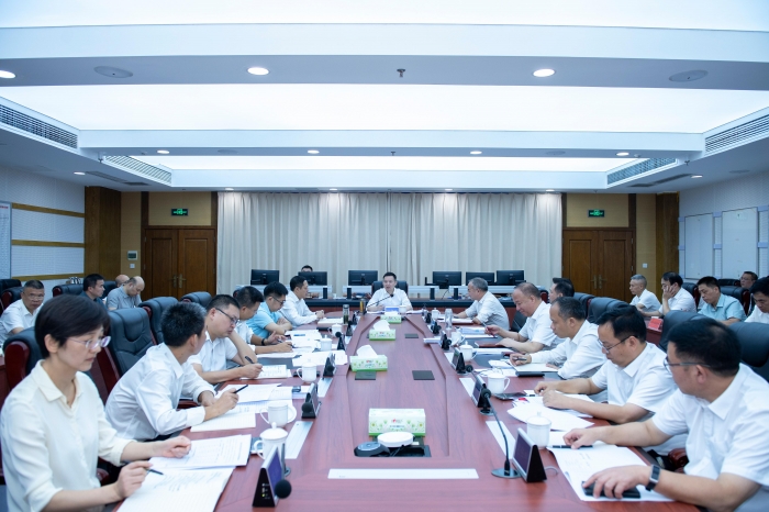 何朝晖主持召开全市安全生产和森林防灭火工作调度会议