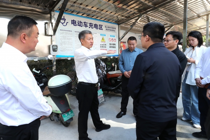 曾超群赴冷水江市检查安全生产工作