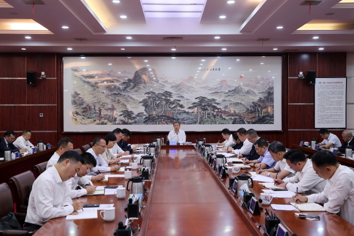曾超群：以最坚决态度最务实作风最严实举措主动接受督察