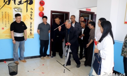 娄底市产投集团开展“四下基层”走访调研暨“重阳”节慰问活动