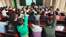 娄星区水洞底镇中心小学开展铁路安全宣讲活动